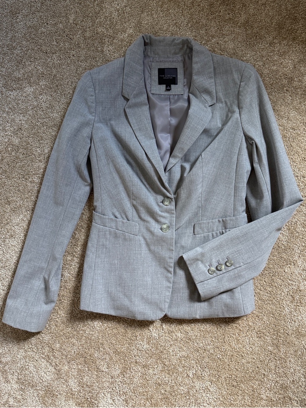 Woman’s Light Gray Notch-Lapel Blazer